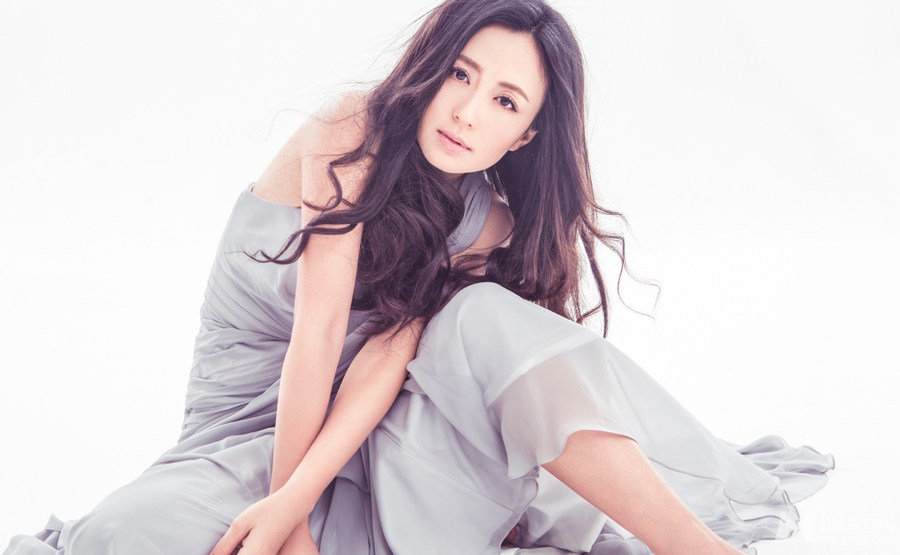 杨童舒丝薄纱裙写真清新唯美仙女范_图-3