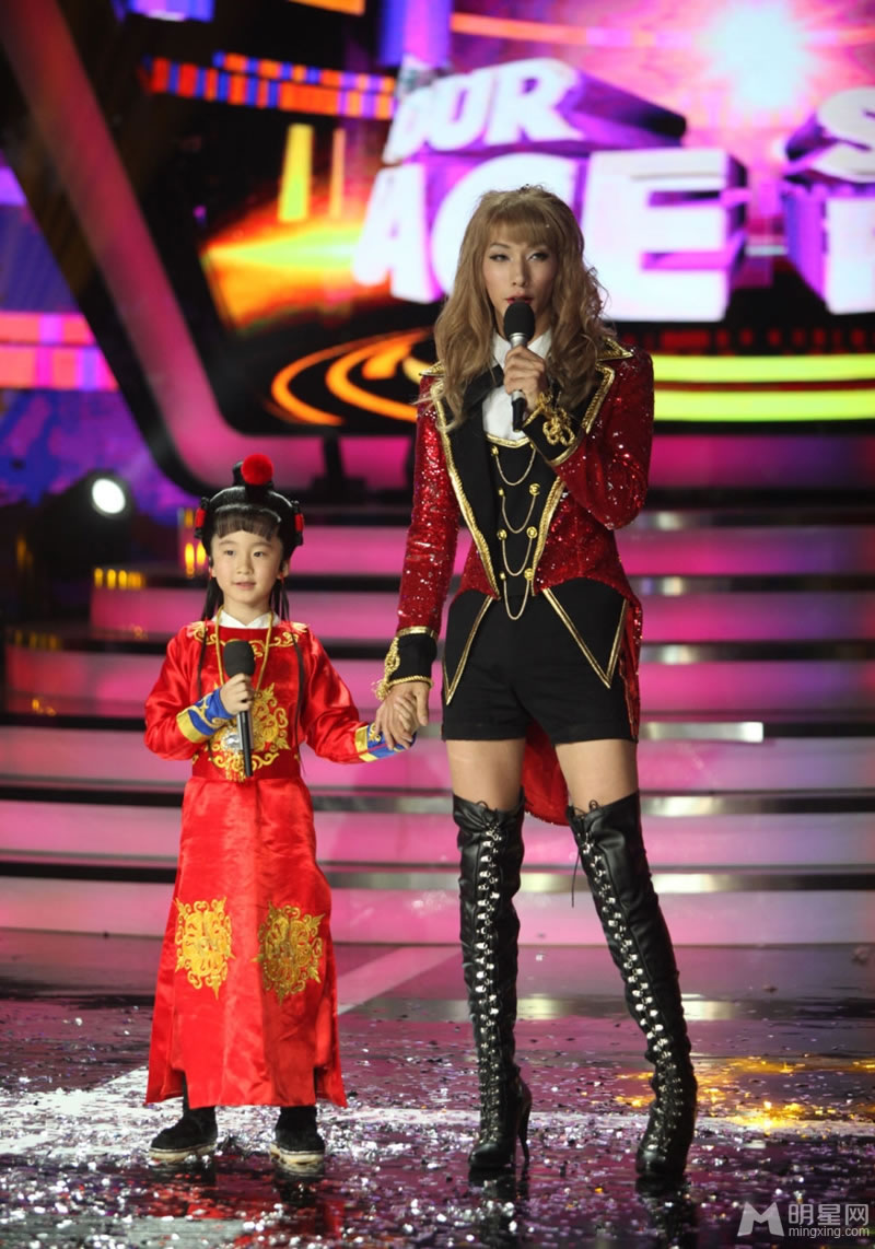 张亮惊喜变身成玛丽莲梦露天天成帅气宝玉_图-1