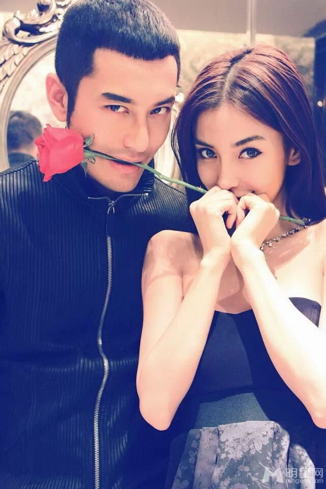黄晓明Angelababy情侣照恋爱升级暧昧甜蜜_图-1