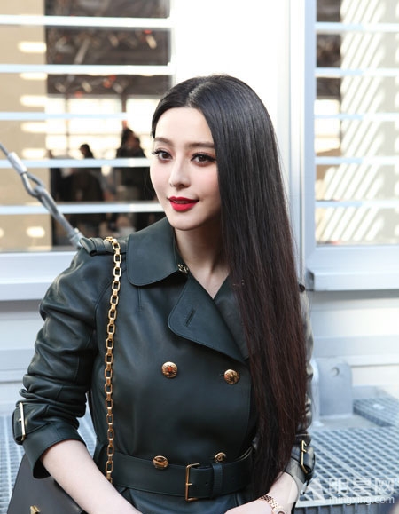 范冰冰压轴亮相巴黎时装周金甲皮衣秒杀女星_图-4
