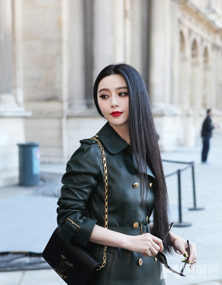 范冰冰压轴亮相巴黎时装周金甲皮衣秒杀女星_图-5