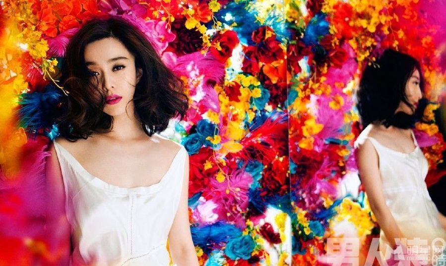 妇女节福利盘点那些人比花魅的女星靓照_图-14