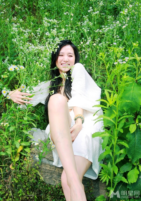 妇女节福利盘点那些人比花魅的女星靓照_图-5