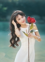 徐申东夏季唯美写真白色长裙优雅迷人