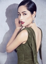 瞿颖最新写真曝光红唇美艳尽显天后风范