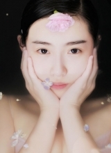 张辛苑水下空灵写真素颜出镜浪漫唯美