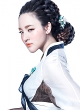 新星刘晓晓韩服写真彰显古典气质