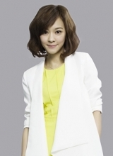 陈意涵最新写真小清新变身知性新女性