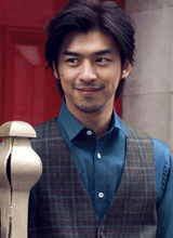 陈柏霖休闲雅痞写真玩转伦敦街头时尚