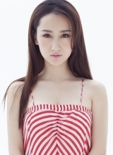 女星高阳靓丽写真尽显温婉气质
