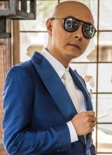 张卫健时尚写真曝光尽展熟男魅力