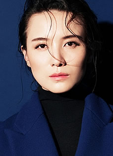 小宋佳时尚大片曝光女王范十足获赞