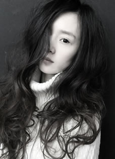 杨幂妹妹陈丹婷黑白写真诱惑撩人