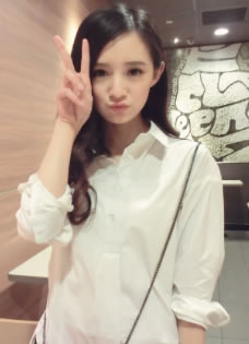 翻版杨幂陈丹婷最新写真白衣飘飘显气质