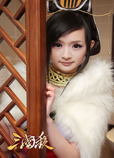 陈丹婷代言三国杀cosplay可爱甜美写真演绎倾...