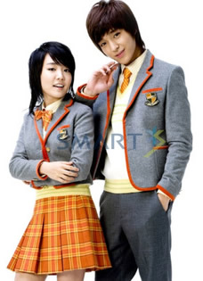 FTIsland&YounhaSmart早期校服写真青春可爱...