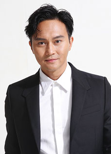 《冲上云霄2》张智霖写真帅气迷人做最好的自...