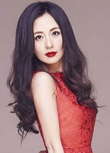 杨童舒最新优雅写真红裙美艳散发女人味