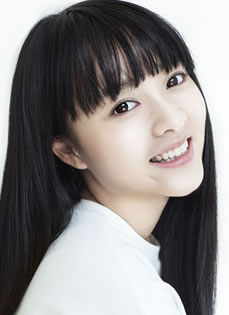 新晋小花旦余心恬曝光写真清纯甜美可爱动人