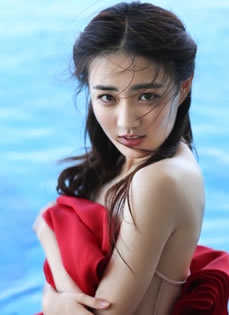 徐璐湿身写真大片红色长裙在海水里性感迷人