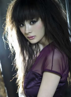 杨幂2008《车时代》写真小郭襄初尝性感