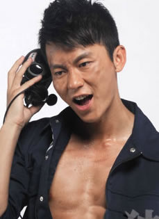 李晨《独家镜头》全套写真集百变造型轻松驾...