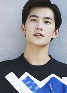 杨洋帅气登《GQ》杂志一展潮男魅力
