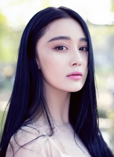 张馨予清纯淡雅写真优雅淑女范十足
