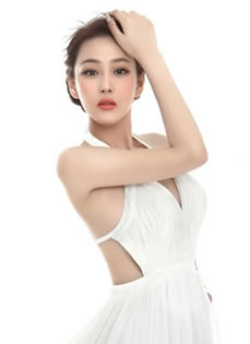 张馨予白色优雅写真安静文艺淑女范