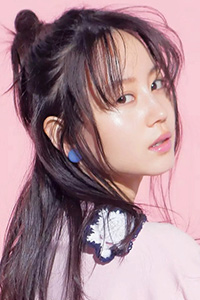 堀北真希杂志写真粉嫩色彩勾起少女心