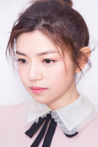 陈妍希“仙女粉”写真曝光少女感...