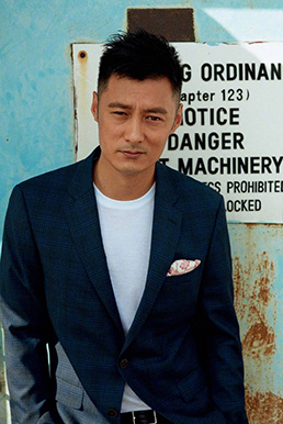余文乐杂志大片曝光复古光影下彰显绅士性格荷尔蒙爆棚