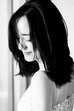 王智率性自在生活随拍曲线曼妙情绪迷人