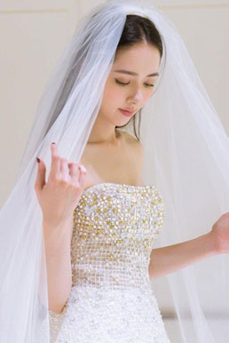 郭碧婷婚纱照曝光气质唯美浪漫