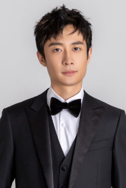 赵倬霆全新大片有款有型西装少年初显型格质...