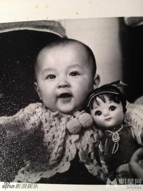 冯绍峰少年萌照曝光神似周笔畅_图-2