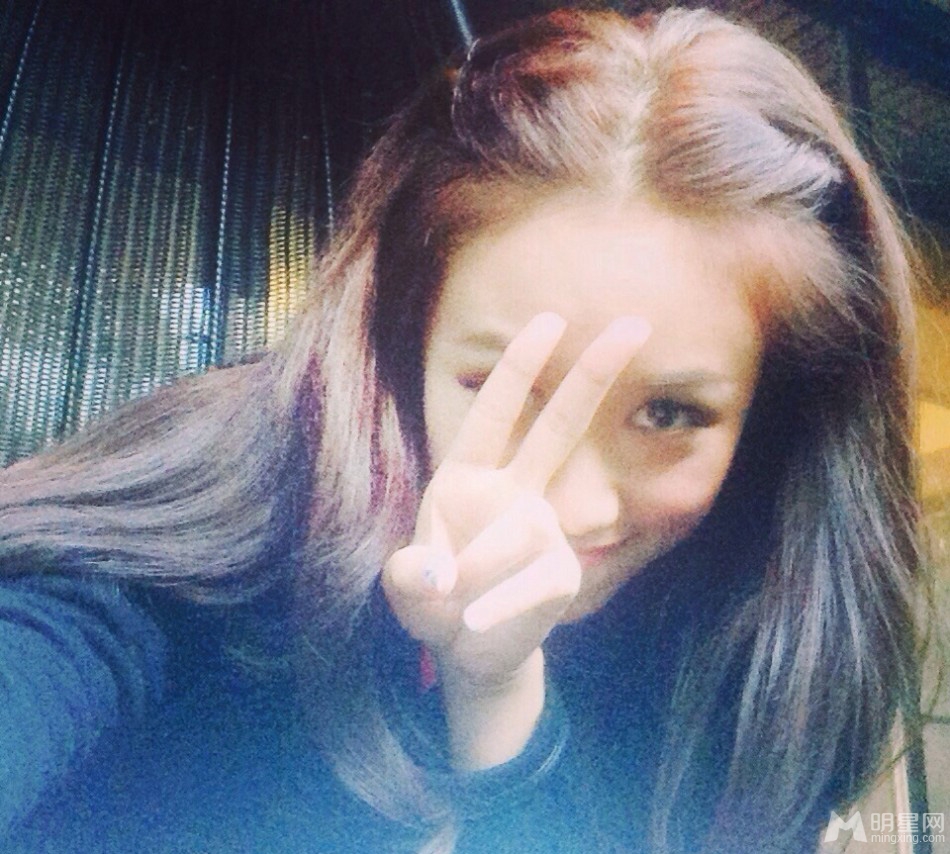 吴宗宪女儿海量私照妩媚动人女主播_图-6