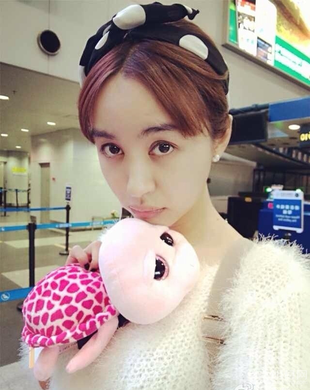 花儿与少年糊涂妹李菲儿海量私照曝光_图-9