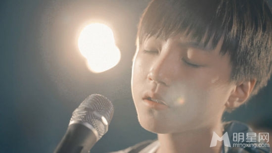 TFBOYS王俊凯海量私照正太能量所向披靡_图-8