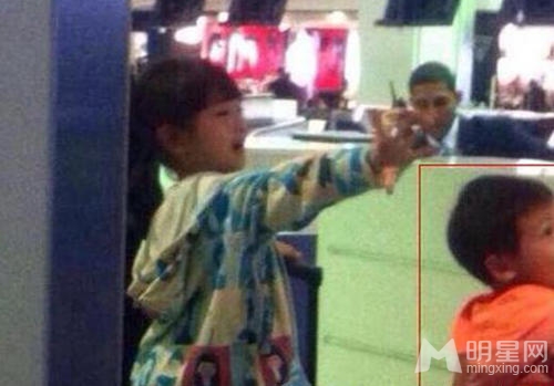 田亮儿子近照曝光网友纷纷感叹_图-12