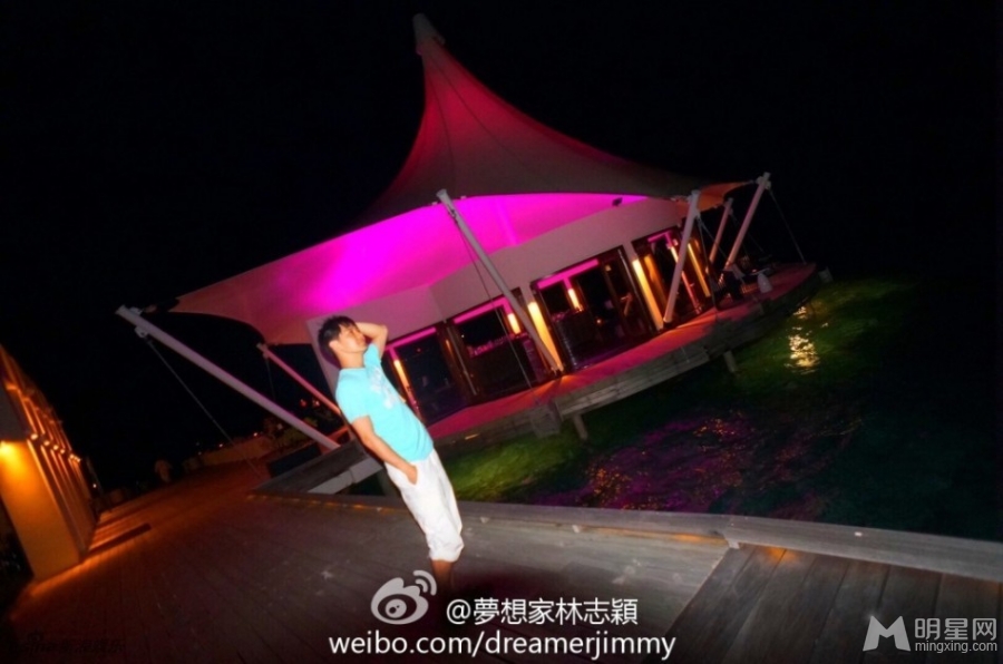 kimi化身酷帅DJ林志颖变调酒师_图-3