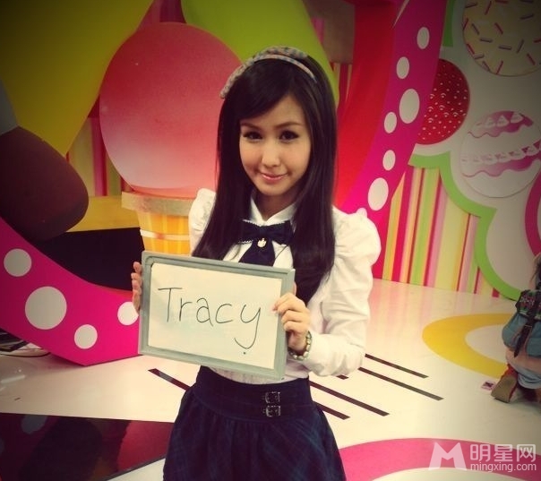 柯震东绯闻女友Tracy曝光长发披肩清纯可爱_图-16