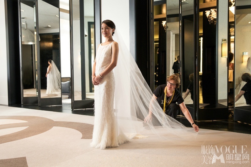 周迅试穿婚纱组图黄蓉妹妹不嫁婧哥哥_图-3
