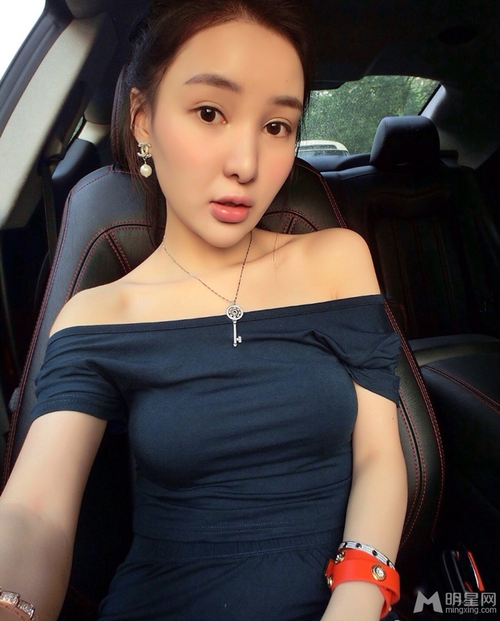 郭美美涉嫌赌博性交易昔日炫富照大甩卖_图-3