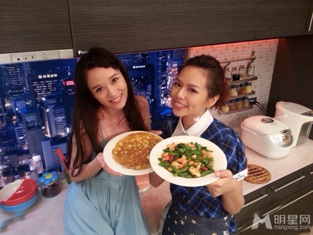 陈乔恩微博祝福夏雨乔姐妹情深晒祝福_图-2
