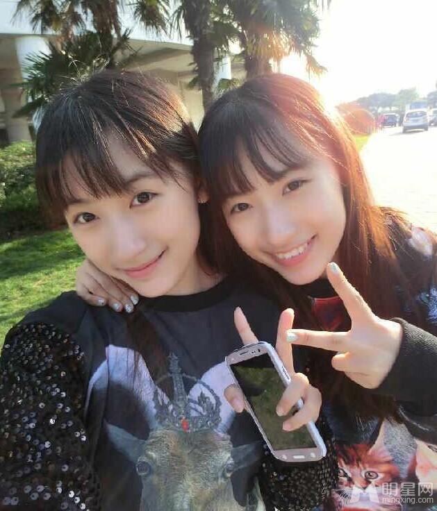 复旦双胞胎姐妹网络走红网友:高智商萌妹子_图-3