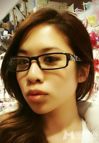 2014香港小姐冠军邵佩诗美艳生活照_图-1