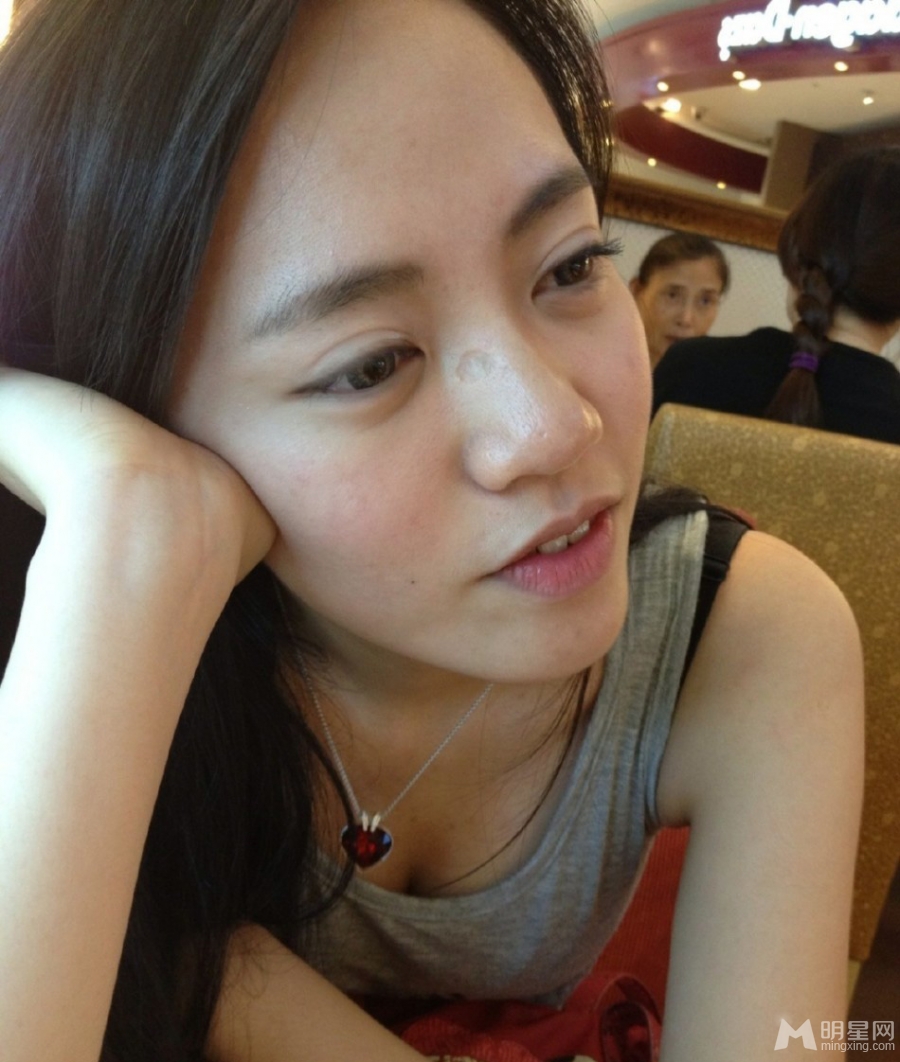焦恩俊与女儿亲密合影曝光焦曼婷貌美获赞_图-8