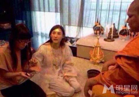 网友曝张柏芝泰国作法疑似心塞求解脱_图-2