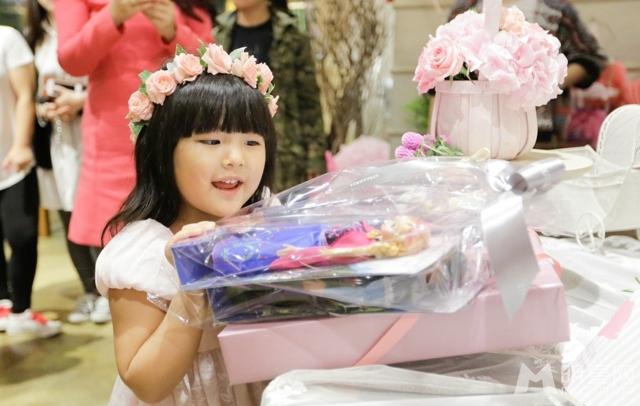王诗龄庆祝5岁生日林志颖张亮齐加盟_图-8